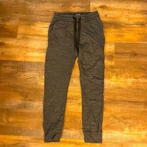 CSG JOGGERS LIKE NEW